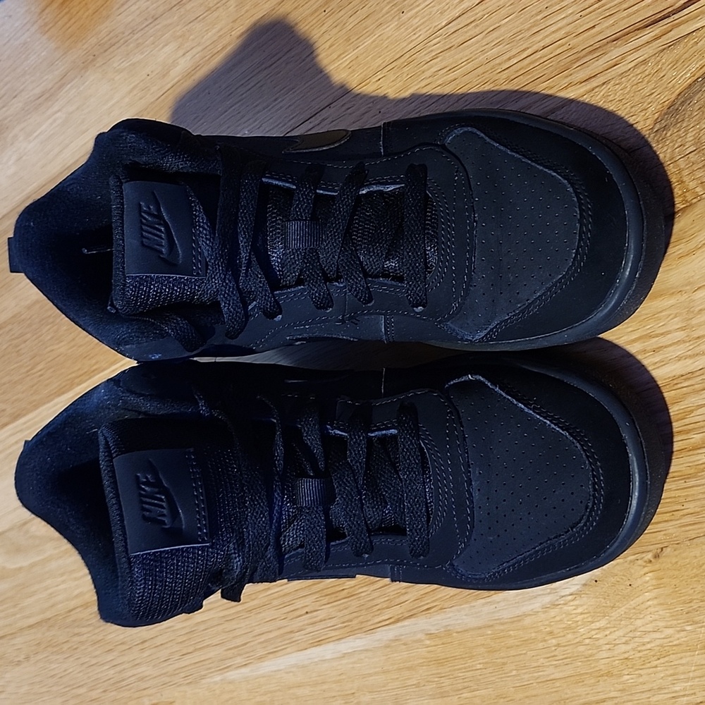 Nike unisex-child Court Borough Mid